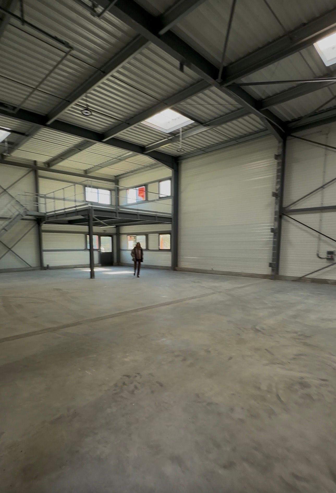 Hangar 266 m2, Zone de Brais